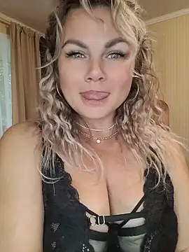 candy queeen online show from 07-02-26, 04:40