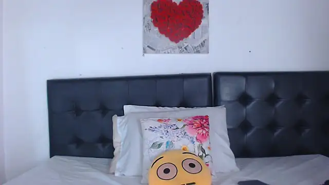 Amara Red online show from 09-29-25, 11:59