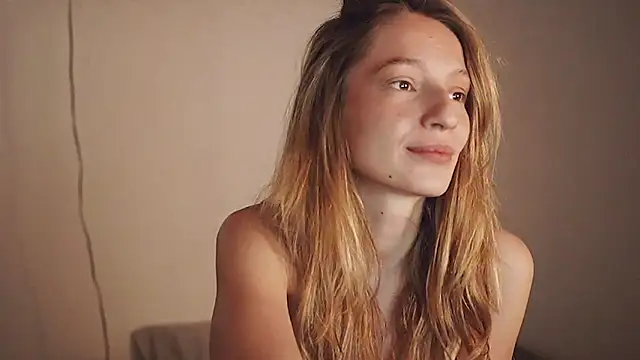 Snapshot of Stephany_talks chatting on 03-01-25, 12:39 Stephany talks online show from 03-01-25, 12:39