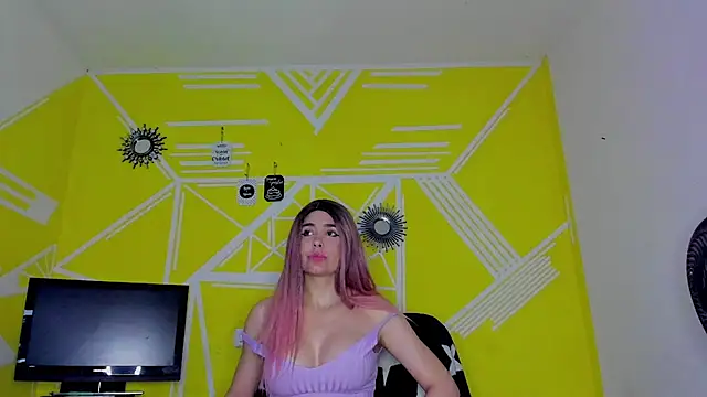 Nikolle Rouss online show from 11-27-25, 04:09