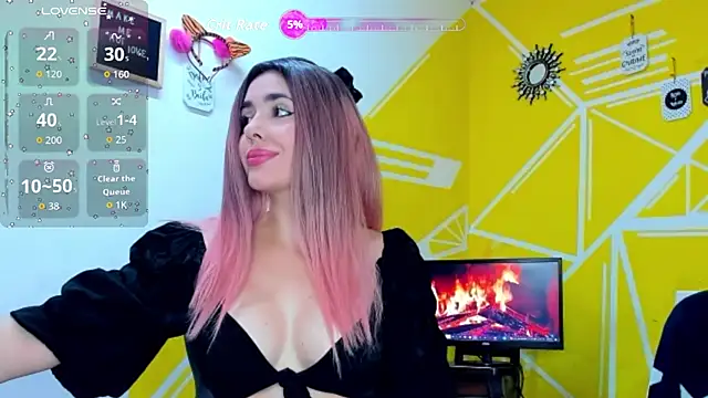 Snapshot of Nikolle_Rouss chatting on 02-11-26, 11:54 Nikolle Rouss online show from 02-11-26, 11:54