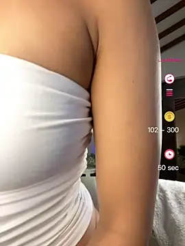 Snapshot of __Alisson_ chatting on 05-02-26, 10:59 Alisson online show from 05-02-26, 10:59