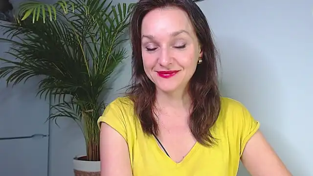 Snapshot of AliciaDesire chatting on 12-09-24, 06:14 AliciaDesire online show from 12-09-24, 06:14