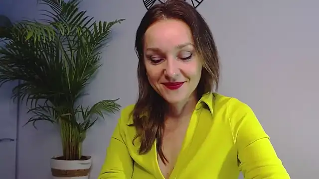 Snapshot of AliciaDesire chatting on 01-06-25, 08:03 AliciaDesire online show from 01-06-25, 08:03