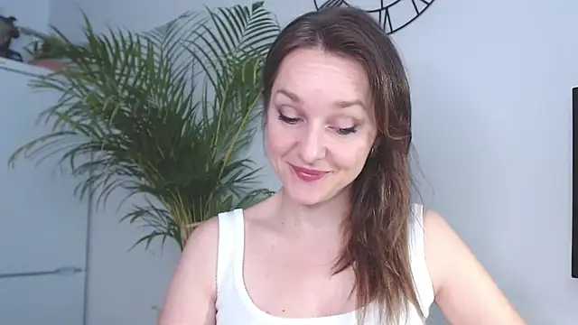 Snapshot of AliciaDesire chatting on 02-03-25, 08:02 AliciaDesire online show from 02-03-25, 08:02