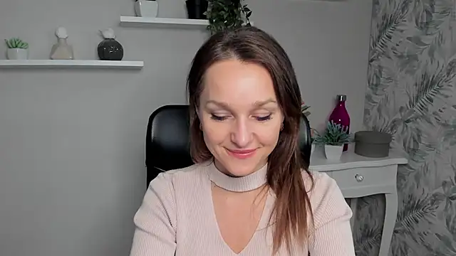 Snapshot of AliciaDesire chatting on 02-20-25, 02:46 AliciaDesire online show from 02-20-25, 02:46