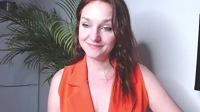 Snapshot of AliciaDesire chatting on 03-10-25, 06:12 AliciaDesire online show from 03-10-25, 06:12