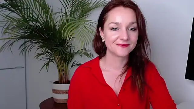 Snapshot of AliciaDesire chatting on 03-11-25, 11:23 AliciaDesire online show from 03-11-25, 11:23