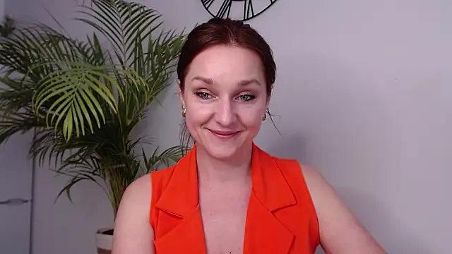 Snapshot of AliciaDesire chatting on 03-12-25, 11:09 AliciaDesire online show from 03-12-25, 11:09