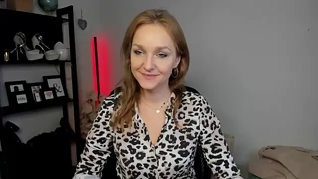 AliciaDesire online show from 03-17-26, 07:01