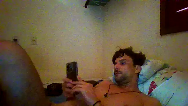 Snapshot of couplemilk chatting on 04-05-26, 03:53 couplemilk online show from 04-05-26, 03:53