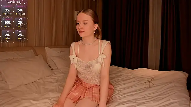 Snapshot of IsabellaTorrance chatting on 02-09-25, 03:45 IsabellaTorrance online show from 02-09-25, 03:45