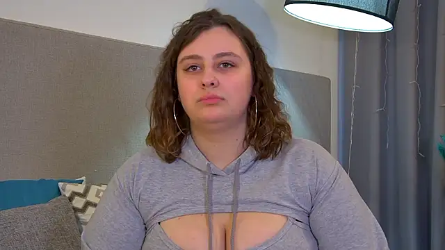 Snapshot of MaryMurray chatting on 02-04-26, 06:30 MaryMurray online show from 02-04-26, 06:30