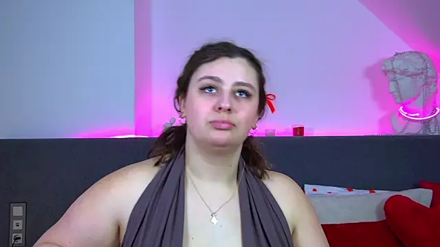 Snapshot of MaryMurray chatting on 02-16-26, 06:59 MaryMurray online show from 02-16-26, 06:59