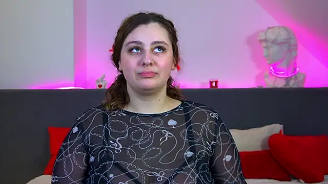 Snapshot of MaryMurray chatting on 02-22-26, 06:39 MaryMurray online show from 02-22-26, 06:39