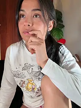 Adriennesexxx online show from 04-15-26, 07:58