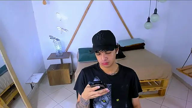 Brand habes online show from 10-14-25, 06:52