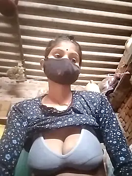 Snapshot of Ritu-0143 chatting on 04-15-26, 05:58 Ritu-0143 online show from 04-15-26, 05:58