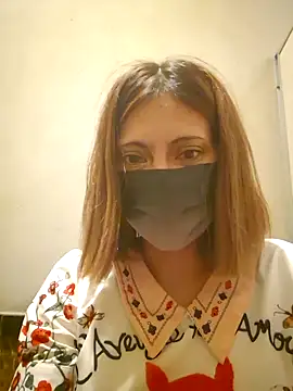 Snapshot of Lunababymylove chatting on 12-15-24, 01:02 Lunababymylove online show from 12-15-24, 01:02