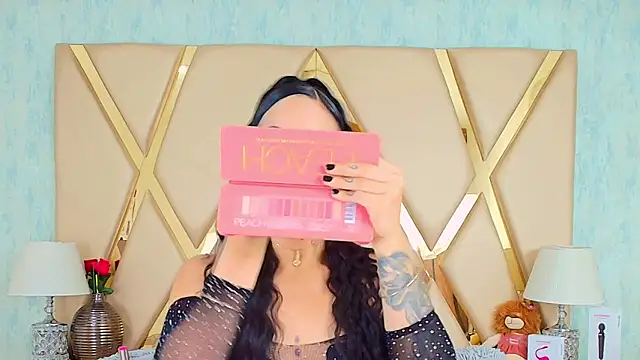 GiahDaniels online show from 02-26-25, 08:54