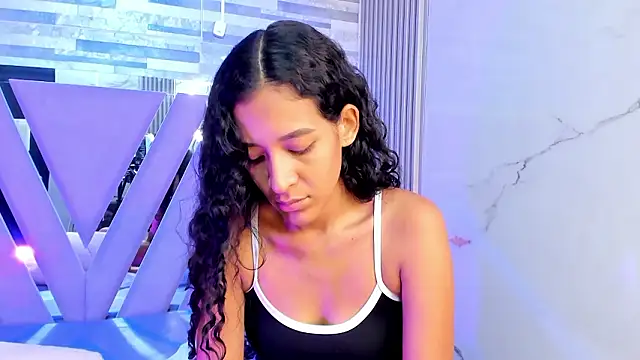 amberr sweett69 online show from 03-19-26, 07:40