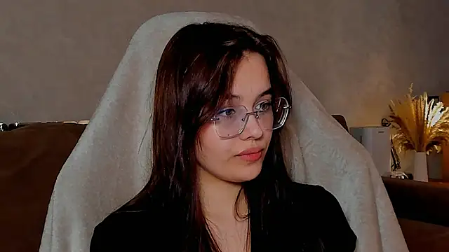  Sweetie  online show from 04-13-26, 01:49