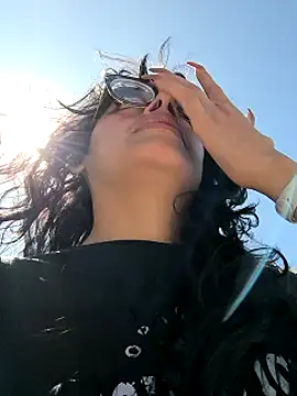 Snapshot of Fun_Everywhere chatting on 12-11-24, 03:37 Fun Everywhere online show from 12-11-24, 03:37