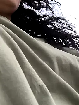 Snapshot of Fun_Everywhere chatting on 12-15-24, 07:21 Fun Everywhere online show from 12-15-24, 07:21