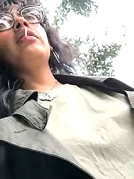 Snapshot of Fun_Everywhere chatting on 02-14-25, 03:15 Fun Everywhere online show from 02-14-25, 03:15