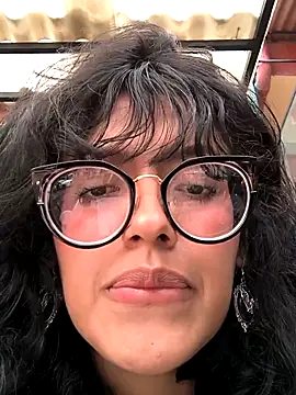 Snapshot of Fun_Everywhere chatting on 02-14-25, 09:21 Fun Everywhere online show from 02-14-25, 09:21