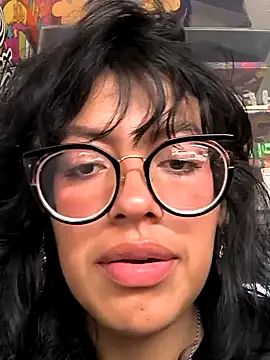 Snapshot of Fun_Everywhere chatting on 02-16-25, 06:43 Fun Everywhere online show from 02-16-25, 06:43