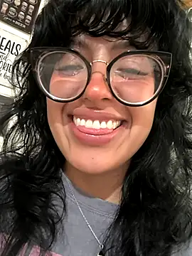 Snapshot of Fun_Everywhere chatting on 10-05-25, 07:23 Fun Everywhere online show from 10-05-25, 07:23