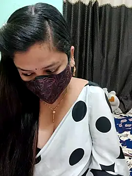 Snapshot of payal_sharma1 chatting on 10-30-25, 12:28 payal sharma1 online show from 10-30-25, 12:28