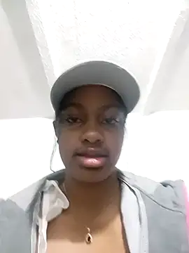 Snapshot of StormiHills chatting on 01-14-26, 11:27 StormiHills online show from 01-14-26, 11:27