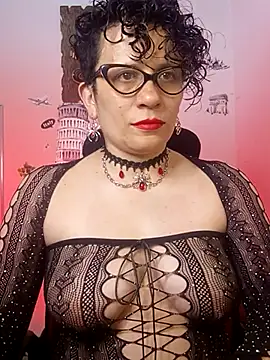 Snapshot of Daneshka_naughty chatting on 02-26-25, 01:21 Daneshka naughty online show from 02-26-25, 01:21