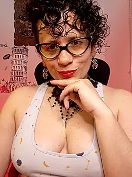 Snapshot of Daneshka_naughty chatting on 03-15-25, 08:10 Daneshka naughty online show from 03-15-25, 08:10