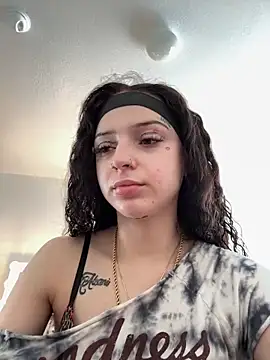 Snapshot of exoticmisfitt chatting on 01-31-26, 08:51 exoticmisfitt online show from 01-31-26, 08:51