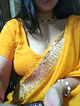 Snapshot of Aradhya-Sharma chatting on 03-18-25, 08:26 Aradhya-Sharma online show from 03-18-25, 08:26