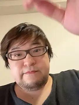 Snapshot of yuuki198912 chatting on 11-08-25, 01:39 yuuki198912 online show from 11-08-25, 01:39