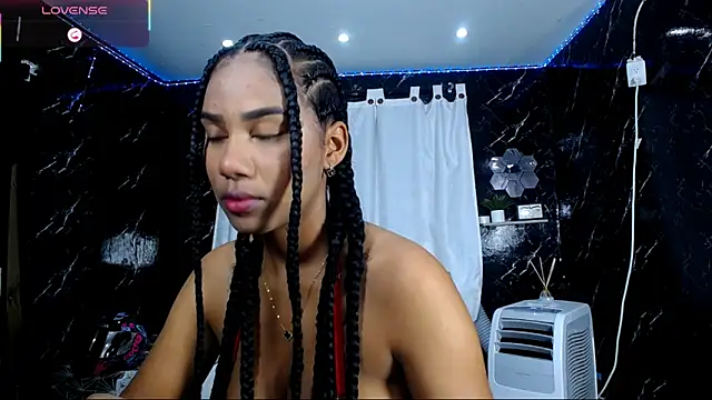 Hillary queen online show from 10-11-25, 12:47