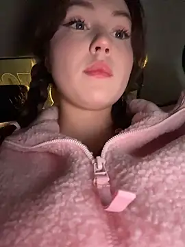 Snapshot of Peachy_Dream chatting on 10-29-25, 06:09 Peachy Dream online show from 10-29-25, 06:09