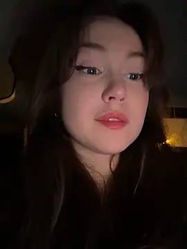 Snapshot of Peachy_Dream chatting on 11-23-25, 06:19 Peachy Dream online show from 11-23-25, 06:19