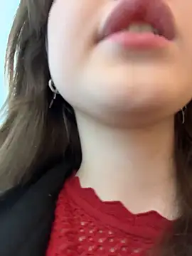 Snapshot of Peachy_Dream chatting on 11-29-25, 04:10 Peachy Dream online show from 11-29-25, 04:10