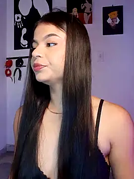 Snapshot of Cleo_hills chatting on 04-26-26, 02:04 Cleo hills online show from 04-26-26, 02:04