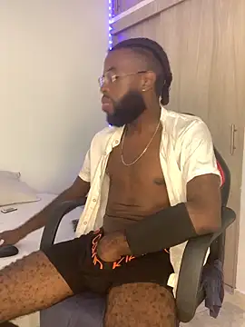 Snapshot of Jacksonking27 chatting on 12-18-25, 08:04 Jacksonking27 online show from 12-18-25, 08:04