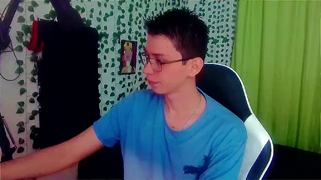 Andy gray online show from 10-19-25, 03:45