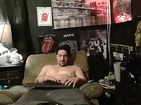 Snapshot of RM_Discov3ri3z chatting on 01-10-25, 06:42 RM Discov3ri3z online show from 01-10-25, 06:42