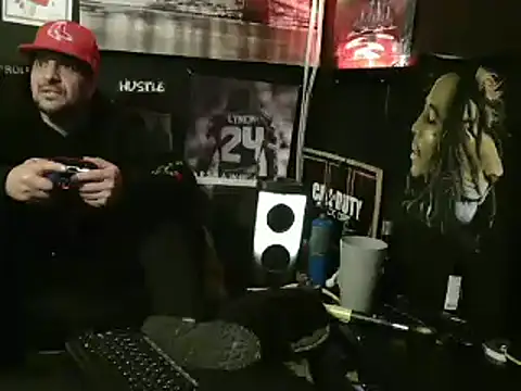 Snapshot of RM_Discov3ri3z chatting on 01-11-25, 06:56 RM Discov3ri3z online show from 01-11-25, 06:56