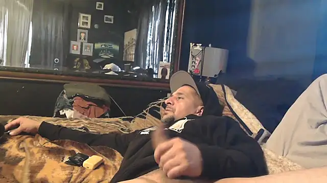 Snapshot of RM_Discov3ri3z chatting on 11-07-25, 06:30 RM Discov3ri3z online show from 11-07-25, 06:30