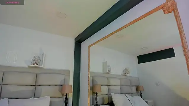 ailynBlaze online show from 01-06-25, 02:03